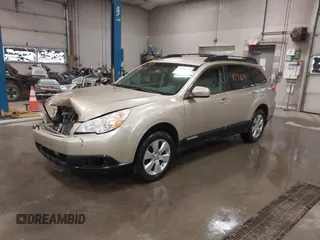 2010 Subaru Outback Premium All-Weather Anniversary z VIN 4S4BRBCC8A3325085, wystawiony jako IAAI lot #41994674 z przebiegiem 148 033 mil mil oraz . Historia ofert i sprzedaży dostępna na DreamBid. Obrazek 2.