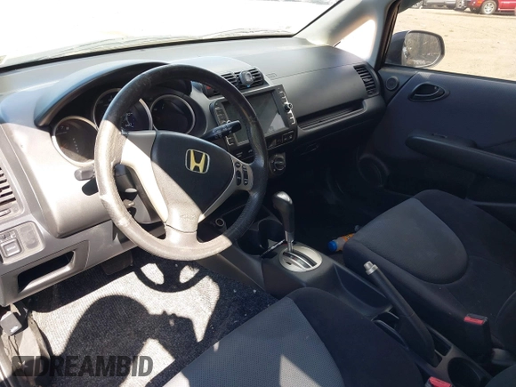 2008 Honda Fit Sport with VIN JHMGD38668S016439, listed as a IAAI auction lot 42052182 with 115,416 mi miles. Bid and sale history available at carsss.com. Image 5.
