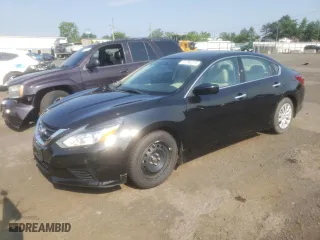 2017 Nissan Altima 2.5 SR with VIN 1N4AL3AP5HC151103, listed as a Copart auction lot 61390774 with 76,748 mi miles and Salvage Title. Bid and sale history available at carsss.com. Image 1.