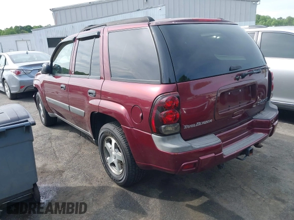 2004 Chevrolet TrailBlazer LS with VIN 1GNDT13S442394308, listed as a IAAI auction lot 42091473 with 214,669 mi miles and . Bid and sale history available at DreamBid. Image 3.