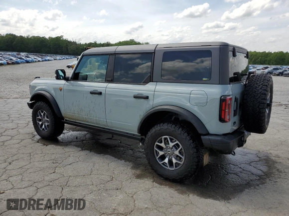 2023 Ford Bronco z VIN 1FMEE5DP8PLB29801, wystawiony jako Copart lot #55086715 z przebiegiem 14 826 mil mil oraz Szkoda całkowita • Salvage title. Historia ofert i sprzedaży dostępna na DreamBid. Obrazek 2.