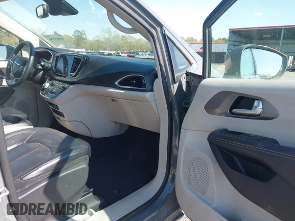 2022 Chrysler Pacifica Touring L z VIN 2C4RC1BG2NR118014, wystawiony jako IAAI lot #41869586 z przebiegiem 87 689 mil mil oraz . Historia ofert i sprzedaży dostępna na DreamBid. Obrazek 5.