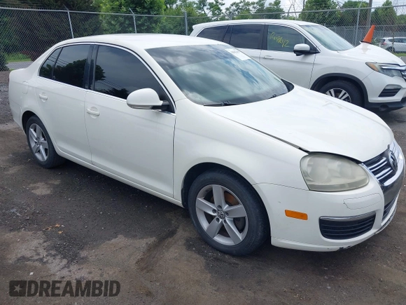 2005 Volkswagen Jetta with VIN 3VWRT71K35M643984, listed as a IAAI auction lot 42582459 with 216,866 mi miles and . Bid and sale history available at DreamBid. Image 1.