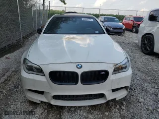 2015 BMW M5 with VIN WBSFV9C5XFD595229, listed as a Copart auction lot 63020514 with 0 mi miles and Salvage Title. Bid and sale history available at carsss.com. Image 5.