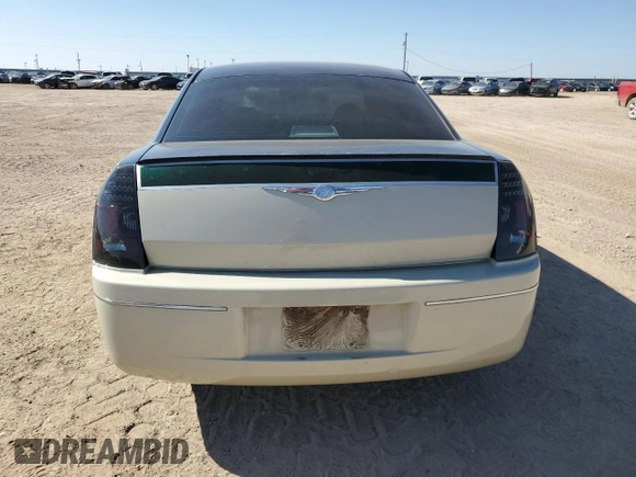 2005 Chrysler 300 with VIN 2C3AA53G55H182941, listed as a Copart auction lot 67077814 with 152,446 mi miles and Salvage Title. Bid and sale history available at carsss.com. Image 6.