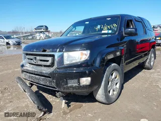 2011 Honda Ridgeline RTS with VIN 5FPYK1F48BB005889, listed as a IAAI auction lot 41761367 with 146,974 mi miles. Bid and sale history available at carsss.com. Image 17.