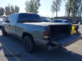 2002 Chevrolet Silverado 1500 LT with VIN 2GCEC19TX21103255, listed as a IAAI auction lot 41827408 with 153,387 mi miles and . Bid and sale history available at DreamBid. Image 3.