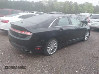 2016 Lincoln MKZ with VIN 3LN6L2G92GR606438, listed as a IAAI auction lot 41971225 with 173,566 mi miles. Bid and sale history available at carsss.com. Image 4.