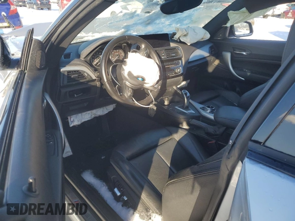 2016 BMW 2 Series M235i xDrive with VIN WBA1J9C50GV372199, listed as a Copart auction lot 87229084 with 0 mi miles and Salvage Title. Bid and sale history available at carsss.com. Image 8.