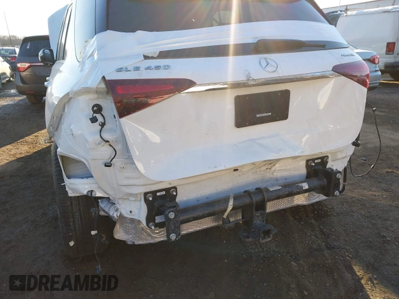 2024 Mercedes-Benz GLE 450 с VIN 4JGFB5KB2RB180482, выставлен на аукционе IAAI как лот 41363826 с пробегом 6 430 миль миль и . История ставок и продаж доступна на DreamBid. Изображение 6.