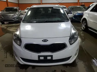2014 Kia Rondo EX with VIN KNAHU8A34E7017782, listed as a Copart auction lot 80367974 with 250,230 mi miles and Clean Title. Bid and sale history available at carsss.com. Image 5.