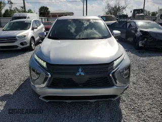 2022 Mitsubishi Eclipse Cross SE z VIN JA4ASWAA4NZ004400, wystawiony jako Copart lot #45165595 z przebiegiem 72 827 mil mil oraz Nie do naprawy • Non repairable. Historia ofert i sprzedaży dostępna na DreamBid. Obrazek 5.