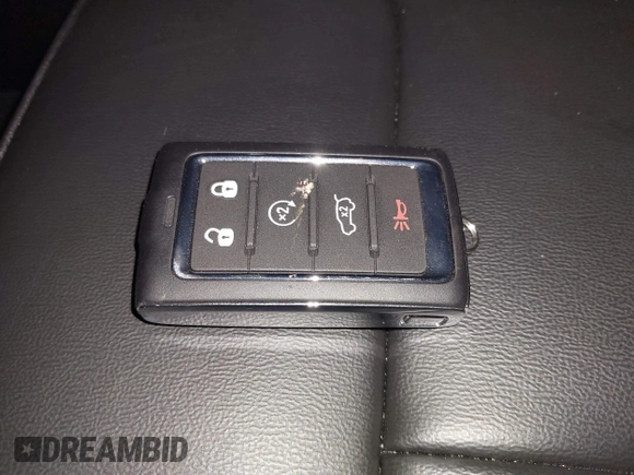 2025 Jeep Grand Cherokee Limited with VIN 1C4RJKBG3S8634319, listed as a IAAI auction lot 41817917 with 523 mi miles and . Bid and sale history available at DreamBid. Image 11.