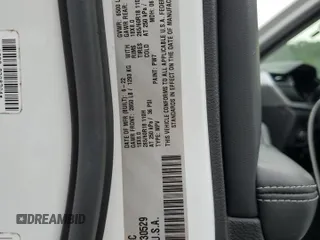 2022 Jeep Grand Cherokee Limited z VIN 1C4RJJBG7N8630529, wystawiony jako Copart lot #69641054 z przebiegiem 34 301 mil mil oraz Szkoda całkowita • Salvage title. Historia ofert i sprzedaży dostępna na DreamBid. Obrazek 13.