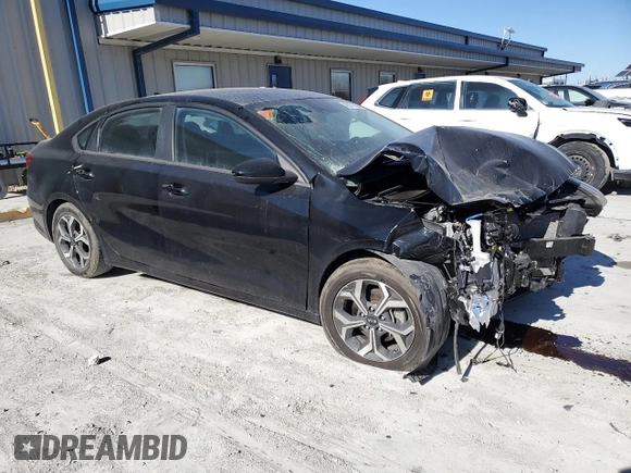 2021 Kia Forte LXS with VIN 3KPF24AD1ME327212, listed as a Copart auction lot 46270035 with 59,315 mi miles and Salvage title. Bid and sale history available at DreamBid. Image 4.