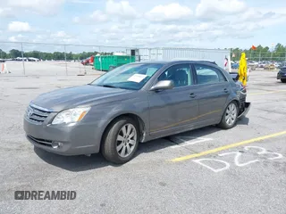 2007 Toyota Avalon XL z VIN 4T1BK36B17U172307, wystawiony jako IAAI lot #42199032 z przebiegiem 169 660 mil mil oraz . Historia ofert i sprzedaży dostępna na DreamBid. Obrazek 17.