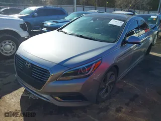 2016 Hyundai Sonata Hybrid Limited with VIN KMHE34L1XGA022774, listed as a IAAI auction lot 41333870 with 145,755 mi miles. Bid and sale history available at carsss.com. Image 18.