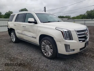 2015 Cadillac Escalade Platinum z VIN 1GYS4PKJ9FR599510, wystawiony jako Copart lot #56688215 z przebiegiem 292 890 mil mil oraz Szkoda całkowita • Salvage title. Historia ofert i sprzedaży dostępna na DreamBid. Obrazek 4.