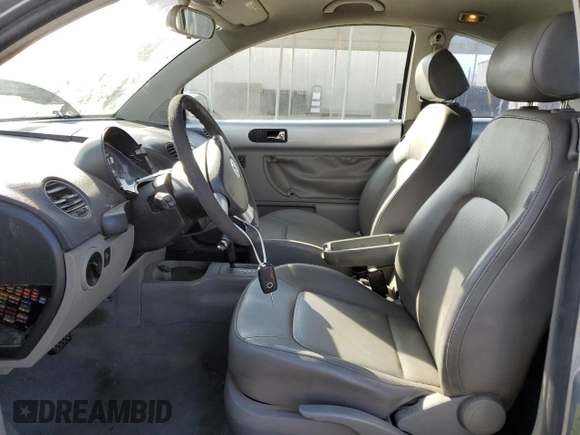 2007 Volkswagen Beetle с VIN 3VWPG31CX7M516620, выставлен на аукционе Copart как лот 46675985 с пробегом 151 292 миль миль и Списание • Salvage title. История ставок и продаж доступна на DreamBid. Изображение 7.