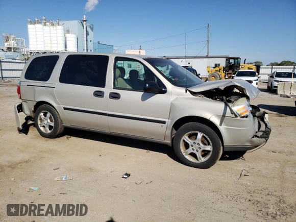 2007 Chevrolet Uplander LS Fleet with VIN 1GNDV23197D210884, listed as a Copart auction lot 74208574 with 191,536 mi miles and Salvage Title. Bid and sale history available at carsss.com. Image 4.