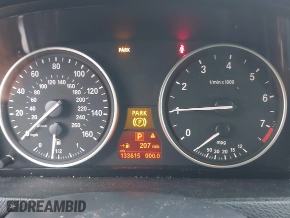 2008 BMW X5 3.0si with VIN 5UXFE43588L034447, listed as a IAAI auction lot 41892520 with 133,615 mi miles. Bid and sale history available at carsss.com. Image 7.
