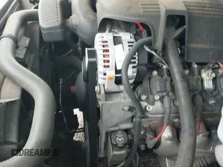 2008 Chevrolet Suburban LTZ z VIN 1GNFC16058R256647, wystawiony jako IAAI lot #42464707 z przebiegiem 185 216 mil mil oraz . Historia ofert i sprzedaży dostępna na DreamBid. Obrazek 19.