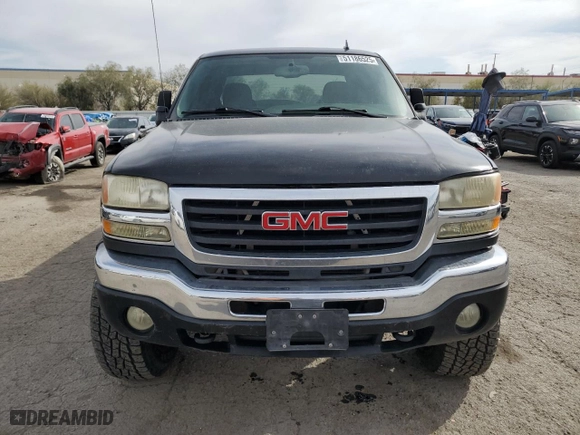 2007 GMC Sierra 2500HD Classic SLE1 with VIN 1GTHK29D37E106700, listed as a Copart auction lot 51186525 with 392,749 mi miles and Salvage Title. Bid and sale history available at carsss.com. Image 5.