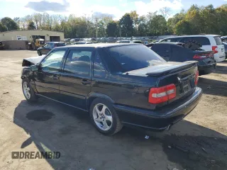 1998 Volvo S70 z VIN YV1LS5340W1425573, wystawiony jako Copart lot #75317244 z przebiegiem 403 370 mil mil oraz Szkody całkowita. Historia ofert i sprzedaży dostępna na DreamBid. Obrazek 2.