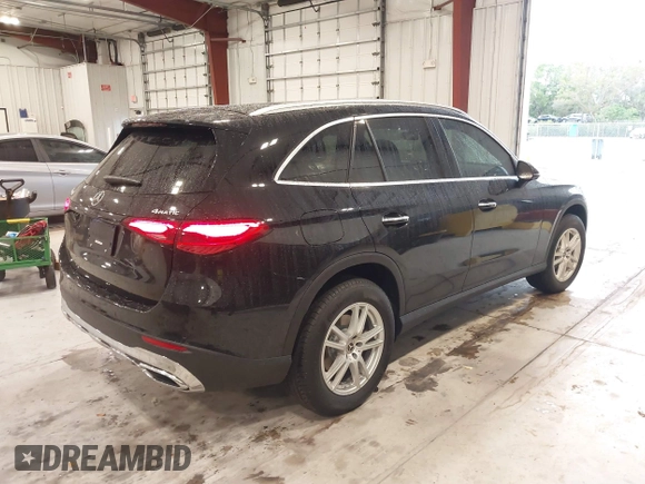 2025 Mercedes-Benz GLC with VIN W1NKM4HB8SF291642, listed as a IAAI auction lot 41397382 with 209 mi miles. Bid and sale history available at carsss.com. Image 4.