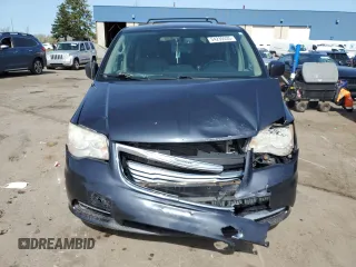 2013 Chrysler Town & Country Touring with VIN 2C4RC1BG4DR594005, listed as a Copart auction lot 54235535 with 114,356 mi miles and Clean Title. Bid and sale history available at DreamBid. Image 5.