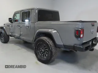 2020 Jeep Gladiator Overland z VIN 1C6HJTFG5LL169558, wystawiony jako Copart lot #60276825 z przebiegiem 102 866 mil mil oraz Czysty tytuł • Clean title. Historia ofert i sprzedaży dostępna na DreamBid. Obrazek 4.