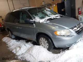 2006 Chrysler Town & Country LWB LX with VIN 2A4GP44R26R844253, listed as a IAAI auction lot 41537812 with 169,818 mi miles. Bid and sale history available at carsss.com. Image 1.