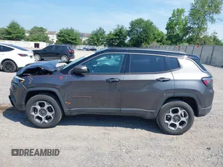 2022 Jeep Compass Trailhawk with VIN 3C4NJDDB9NT160748, listed as a IAAI auction lot 42589269 with 53,092 mi miles and . Bid and sale history available at DreamBid. Image 14.