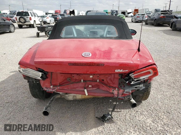 2017 FIAT 124 Spider Lusso z VIN JC1NFAEK5H0123760, wystawiony jako Copart lot #55865845 z przebiegiem 52 285 mil mil oraz Szkoda całkowita • Salvage title. Historia ofert i sprzedaży dostępna na DreamBid. Obrazek 6.