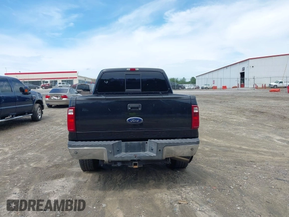 2008 Ford F-250 XL z VIN 1FTSX21R98EB88478, wystawiony jako IAAI lot #42561418 z przebiegiem 268 969 mil mil oraz . Historia ofert i sprzedaży dostępna na DreamBid. Obrazek 16.