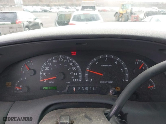 2000 Ford F-150 XL with VIN 1FTRX18WXYNC25817, listed as a IAAI auction lot 41976618 with 148,794 mi miles. Bid and sale history available at carsss.com. Image 7.