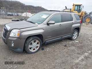 2011 GMC Terrain SLE-2 z VIN 2CTFLTE58B6452655, wystawiony jako IAAI lot #41936508 z przebiegiem 159 570 mil mil oraz . Historia ofert i sprzedaży dostępna na DreamBid. Obrazek 2.