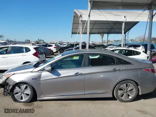 2013 Hyundai Sonata Hybrid with VIN KMHEC4A45DA095642, listed as a IAAI auction lot 41626995 with 183,710 mi miles. Bid and sale history available at carsss.com. Image 15.