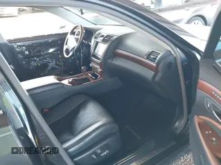 2011 Lexus LS 460 z VIN JTHBL5EF0B5108018, wystawiony jako IAAI lot #42066810 z przebiegiem 139 768 mil mil oraz . Historia ofert i sprzedaży dostępna na DreamBid. Obrazek 5.