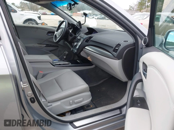 2018 Acura RDX with VIN 5J8TB4H38JL028255, listed as a IAAI auction lot 41711805 with 65,420 mi miles. Bid and sale history available at carsss.com. Image 5.
