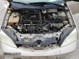 2006 Ford Focus SE with VIN 1FAFP36N66W149227, listed as a Copart auction lot 56008385 with 226,599 mi miles and Salvage title. Bid and sale history available at DreamBid. Image 12.
