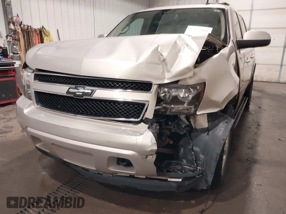 2007 Chevrolet Avalanche LTZ z VIN 3GNFK12367G139144, wystawiony jako IAAI lot #42148086 z przebiegiem 159 007 mil mil oraz . Historia ofert i sprzedaży dostępna na DreamBid. Obrazek 6.