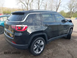 2019 Jeep Compass Limited with VIN 3C4NJDCBXKT812466, listed as a IAAI auction lot 42050090 with 103,282 mi miles and . Bid and sale history available at DreamBid. Image 4.