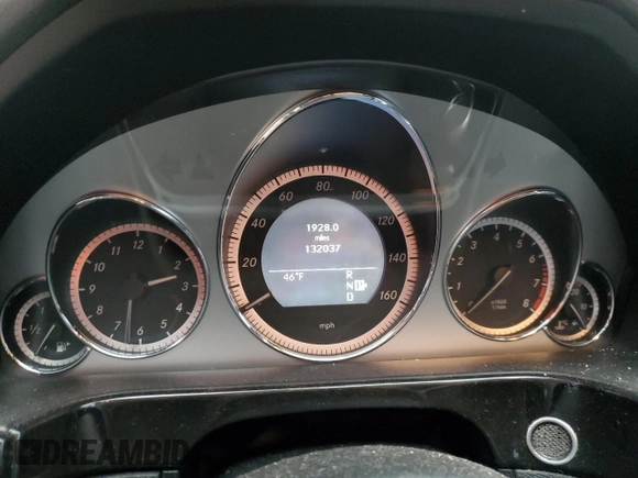 2010 Mercedes-Benz E 350 Luxury with VIN WDDHF8HB3AA102481, listed as a Copart auction lot 49585625 with 132,037 mi miles and Clean title. Bid and sale history available at DreamBid. Image 9.