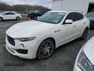 2017 Maserati Levante with VIN ZN661XUS0HX256507, listed as a Copart auction lot 41890085 with 0 mi miles and Salvage Title. Bid and sale history available at carsss.com. Image 1.
