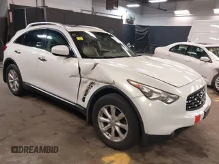 2009 Infiniti FX35 with VIN JNRAS18W69M151587, listed as a IAAI auction lot 41947824 with 151,513 mi miles. Bid and sale history available at carsss.com. Image 1.