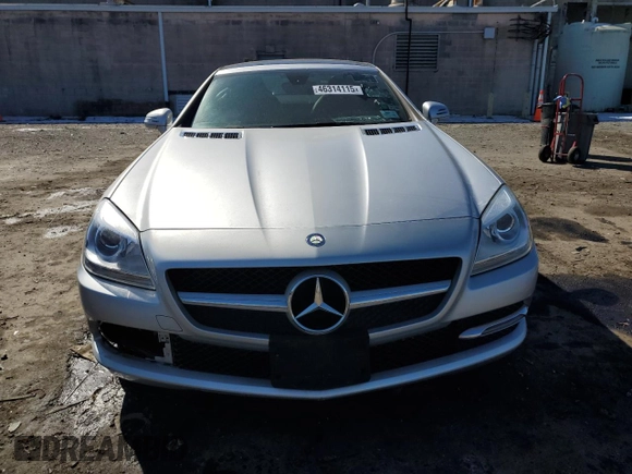 2015 Mercedes-Benz SLK 250 with VIN WDDPK4HA7FF107104, listed as a Copart auction lot 46314115 with 122,869 mi miles and Clean title. Bid and sale history available at DreamBid. Image 5.