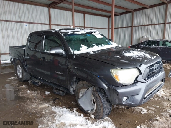 2013 Toyota Tacoma PreRunner with VIN 3TMJU4GN6DM153390, listed as a IAAI auction lot 41300619 with 163,974 mi miles. Bid and sale history available at carsss.com. Image 1.