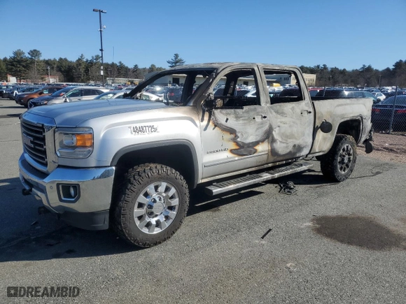 2015 GMC Sierra 2500HD SLT with VIN 1GT12ZEG1FF124518, listed as a Copart auction lot 48487725 with 0 mi miles and Clean Title. Bid and sale history available at carsss.com. Image 1.