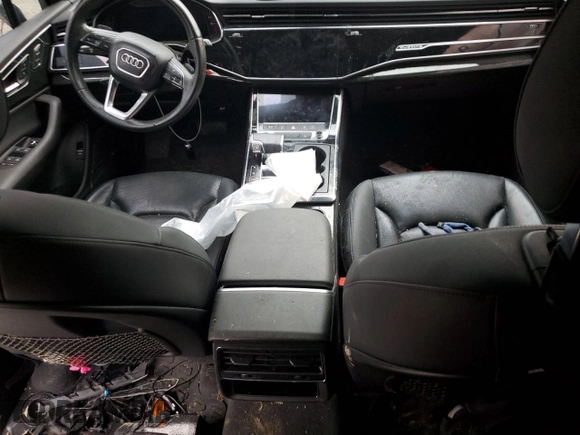 2020 Audi Q7 Premium Plus with VIN WA1LXAF77LD005500, listed as a Copart auction lot 81584564 with 85,503 mi miles and Salvage Title. Bid and sale history available at carsss.com. Image 8.